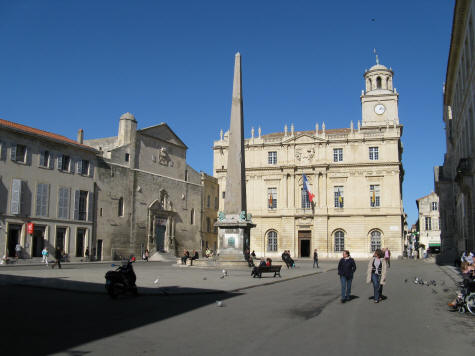 Hotels in Arles France